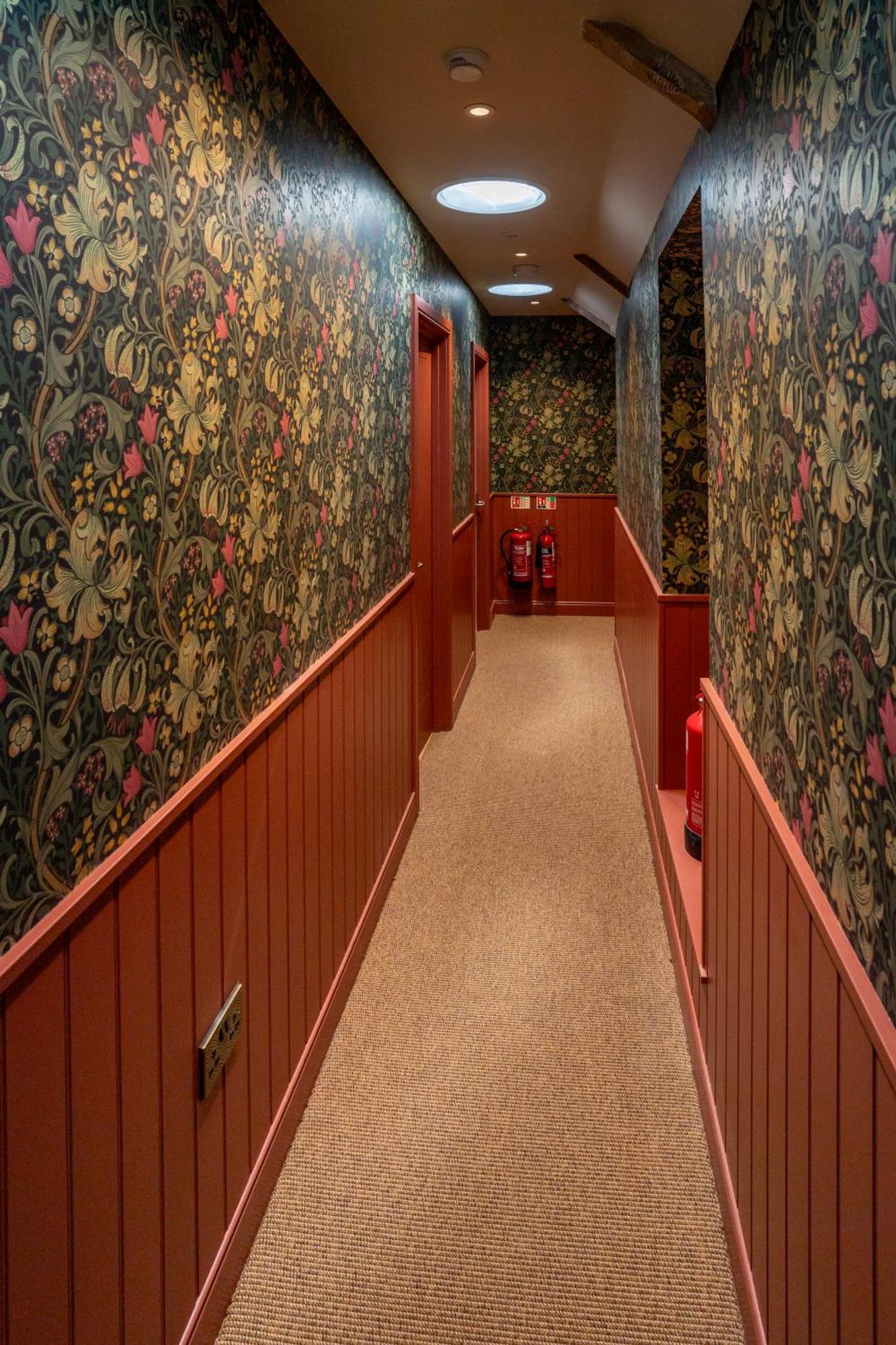The Mitre Inn Глостънбъри Екстериор снимка